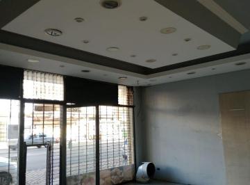 Local comercial en Alquiler de 2 ambientes · Se Alquila Excelente Local Sin Expensas en Centro Comercial