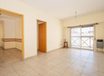 Departamento · 53m² · 3 Ambientes · 1 Cochera · Venta Departamento 3 Amb. Balcón y Cochera. Lanús