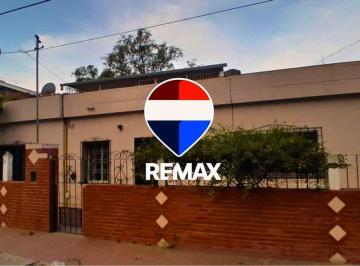 Casa · 100m² · 4 Ambientes · Casa Venta Macrocentro Apta Credito 3 Dorm.