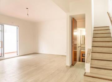 PH · 82m² · 4 Ambientes · 1 Cochera · PH 4 Amb con Patio y Cochera en Alquiler