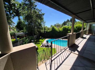 Casa · 307m² · 10 Ambientes · 4 Cocheras · Casa 10 Ambientes Venta Aranzazu Escobar Pileta