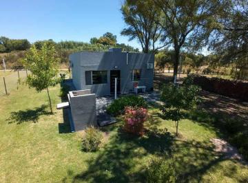 Casa · 68m² · 3 Ambientes · 1 Cochera · Casa 2 Dorm 2 Baños en Venta Tandil