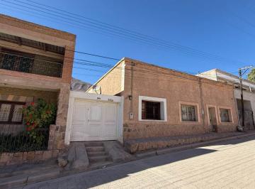 Casa · 108m² · 3 Ambientes · 2 Cocheras · Venta Casa en Tilcara 2 Dorm.