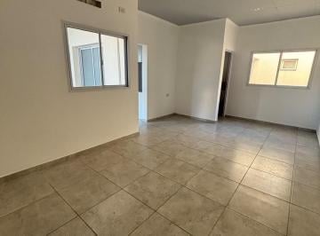 Departamento · 82m² · 6 Ambientes · Alquiler Departamento de 3 Dorm. Rqta.