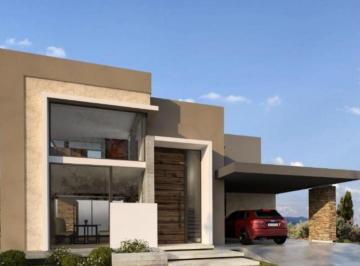 Casa · 227m² · 6 Ambientes · 2 Cocheras · Casa con Obra Al 80% en B° La Carmelina San Martín
