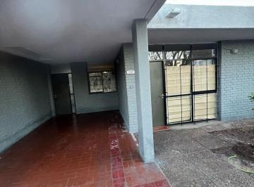 Casa · 125m² · 4 Ambientes · 1 Cochera · Casa en Venta Barrio Supe Godoy Cruz 3 Habita.