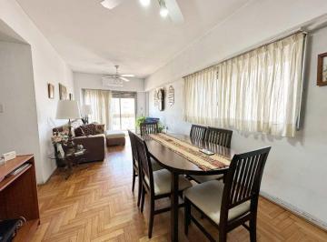 Departamento · 65m² · 4 Ambientes · Venta Departamento 4 Ambientes, Balcon. Floresta