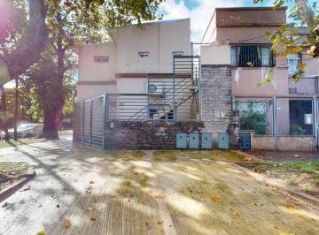 PH · 55m² · 3 Ambientes · PH en Venta 3 Amb Banfield a Estrenar - Permuta