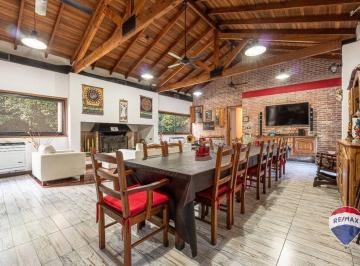 Casa · 325m² · 4 Ambientes · 3 Cocheras · Venta Casa 4 Amb Campos de Roca Brandsen Pileta