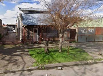 Casa · 218m² · 5 Ambientes · 2 Cocheras · Venta de Dos Casas en Llavallol y Lote