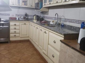 Casa · 120m² · 3 Ambientes · 1 Cochera · Casa 3 Amb Venta Monte Grande Apta Credito