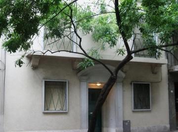 Departamento · 35m² · 2 Ambientes · Venta Luminoso 2 Ambientes Almagro Piso 2 Escalera