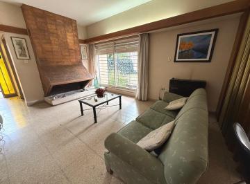 Casa · 326m² · 8 Ambientes · 2 Cocheras · Venta Casa 3 Dorm. La Calera Apto Credito