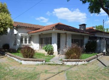 Casa · 95m² · 5 Ambientes · 1 Cochera · Venta Casa en Cmdte. Franco 50 - Bernal Oeste