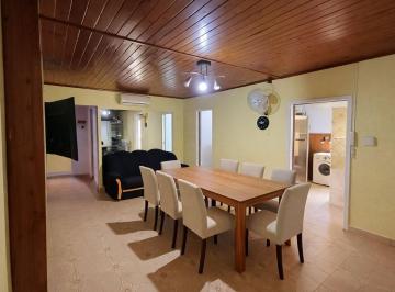 Casa · 190m² · 5 Ambientes · 3 Cocheras · Venta Casa 5 Ambientes Apta Credito Jose C Paz