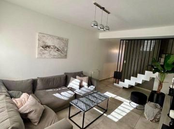 Casa · 105m² · 4 Ambientes · 1 Cochera · Venta Triplex 4 Am Terraza Patio Coch - Ramos m.