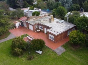 Casa · 166m² · 5 Ambientes · 2 Cocheras · Venta Casa 5 Ambientes Parque y Quincho en Camet