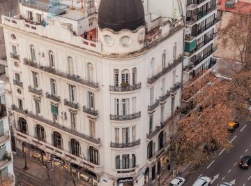 Departamento · 153m² · 4 Ambientes · Hermoso Semipiso de Época Totalmente Reciclado!