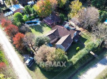 Casa · 186m² · 4 Ambientes · 1 Cochera · Casa en Venta Parque Sakura Apta Crédito - 2 Lotes