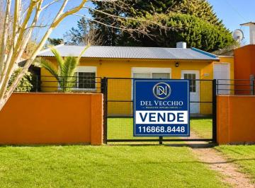 Casa de 5 ambientes, La Plata · Casa en Venta o Alquiler en Villa Elisa, 2 Dorm., Lote 320 m², Galpón y Garaje, Gran Potencial