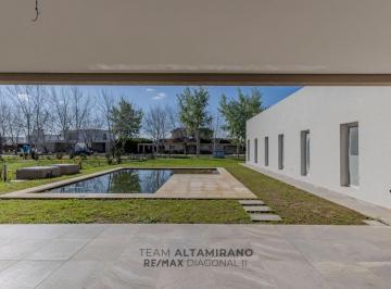 Casa · 180m² · 6 Ambientes · 2 Cocheras · Casa en Venta en Haras del Sur 2, a Estrenar