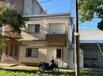 PH · 134m² · 2 Ambientes · Venta PH 2 Departamentos un Dormitorio con Patio