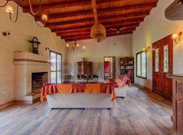 Casa · 160m² · 5 Ambientes · 1 Cochera · Venta Casa 4 Amb C/ Dep Estancia Las Lilas Luján