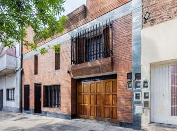 PH · 95m² · 4 Ambientes · 2 Cocheras · PH en Venta, Flores, Cocheras y Terraza S/expensas