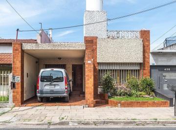 PH · 86m² · 4 Ambientes · 1 Cochera · Venta PH 4 Ambientes Patio Cochera en Ramos Mejía