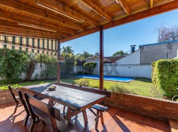 Casa · 184m² · 4 Ambientes · 2 Cocheras · Venta Casa Jardin Piscina Quincho Cochera