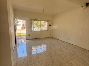 PH · 62m² · 3 Ambientes · PH en Venta con Entrada Independiente, Villa Raffo