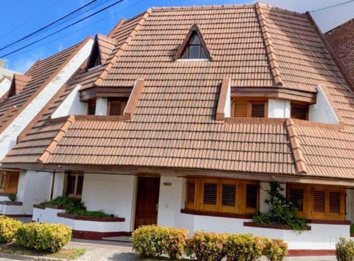 PH · 166m² · 6 Ambientes · 1 Cochera
