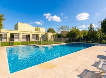 Casa · 268m² · 6 Ambientes · 2 Cocheras · Casa 6 Ambientes con Pileta y Parrilla en Pilar