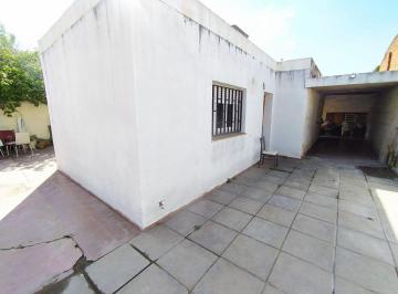 Casa · 85m² · 4 Ambientes · 2 Cocheras · Venta Casa PH 2 Dorm a Refaccionar Alto Alberdi