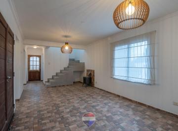 Casa · 147m² · 4 Ambientes · 1 Cochera · Venta Duplex 3 Dorm. San Alfonso Villa Allende Cba