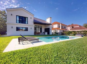 Casa · 203m² · 6 Ambientes · Venta Casa Saint Thomas Este Country Club, Canning