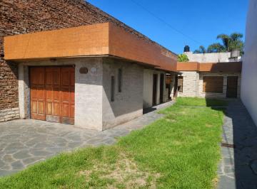 Casa · 150m² · 4 Ambientes · 1 Cochera · Venta Casa 4 Amb en Villa Ballester, Apta Credito