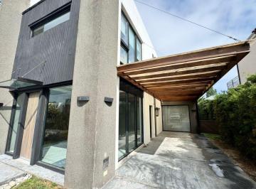 Casa · 277m² · 7 Ambientes · 1 Cochera · Venta Casa en Altos de Hudson II