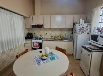 Casa · 150m² · 5 Ambientes · 1 Cochera · Venta Casa 5 Ambientes Cochera Floresta Caba