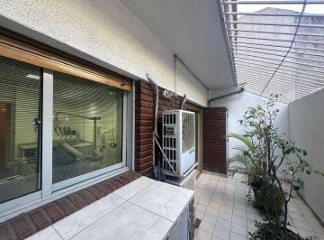 Departamento · 38m² · 2 Ambientes · Departamento 2 Amb Venta Monte Castro con Patio