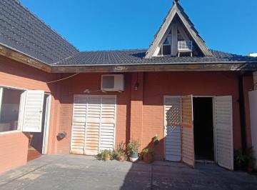 PH · 111m² · 4 Ambientes · Venta PH Al Fondo 4 Amb Martín Coronado