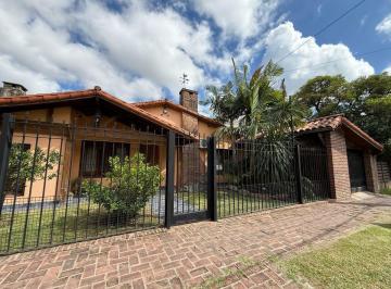 Casa · 229m² · 5 Ambientes · 2 Cocheras · Venta Casa 5 Amb Coch - Jardin Apto Cred Castelar