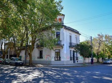 Casa · 400m² · 9 Ambientes · 3 Cocheras · Casona en Venta La Plata Apto Comercial