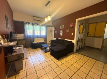 PH · 146m² · 5 Ambientes · PH en Venta 5 Ambientes C/quincho Pompeya