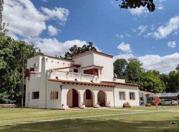 Quinta vacacional · 532m² · 5 Dormitorios · 8 Cocheras · Casa Finca en Venta en Moreno Pisina Parque