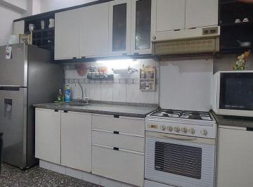 Casa · 174m² · 6 Ambientes · 1 Cochera · Venta en Block de 2 Casas Totalmente Independiente