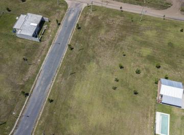 Terreno · 378m² · Venta de Lote de 378 m² en Los Pinos 4