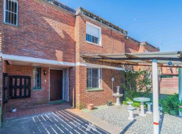 Casa · 68m² · 4 Ambientes · 1 Cochera · Venta Casa Duplex 3 Dorm. Progreso