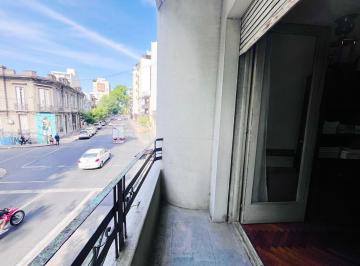 Departamento · 142m² · 7 Ambientes · Venta Apartamento 3 Dorm. Escritorio Centro