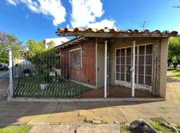 Casa · 132m² · 5 Ambientes · Venta Casa 5 Ambientes a Refaccionar Moron